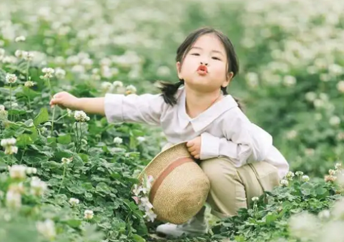 2023年属蛇女孩取名 2023年属蛇女孩取名大全