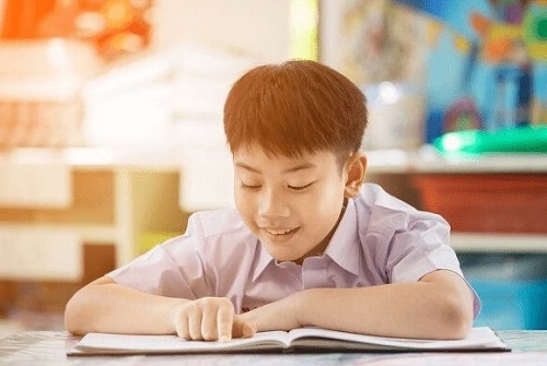 男孩五行八字缺水取霸气的好名字 男孩五行缺水的名字推荐