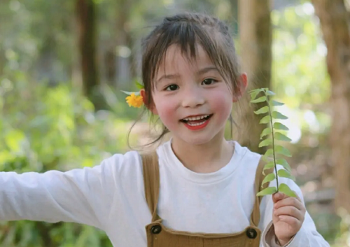 五行缺土女孩名字最佳的字 五行缺土女孩名字最佳的名字