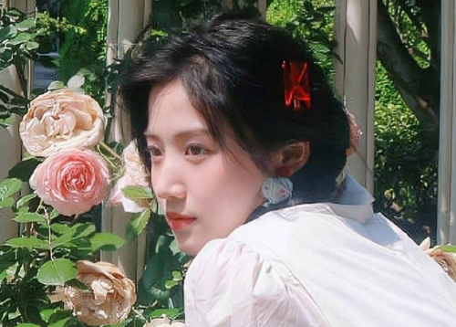 2025最火的昵称女 2025年最火昵称女生